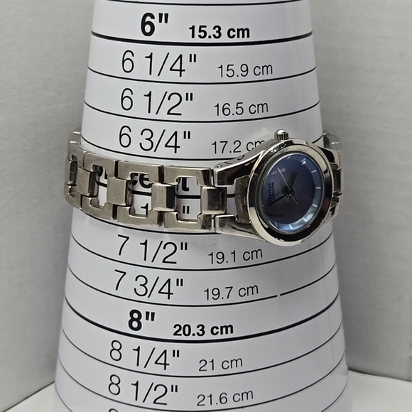 Rare Womens Caravelle By Bulova Watch 23mm Silver Tone Blue Dial New Battery - Picture 7 of 10